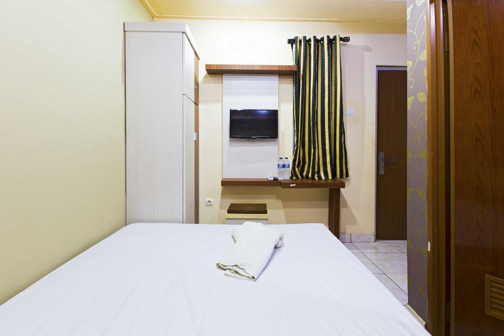 Reddoorz @ Tebet Asem Baris Hotel Jakarta Bagian luar foto