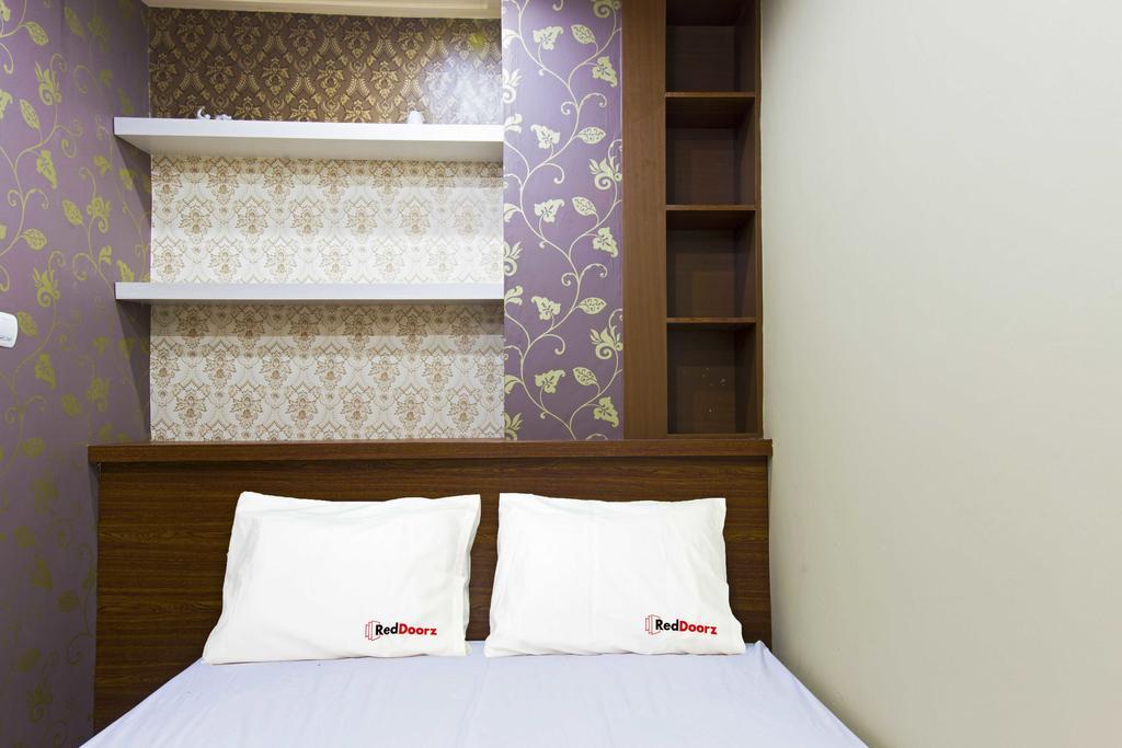 Reddoorz @ Tebet Asem Baris Hotel Jakarta Bagian luar foto