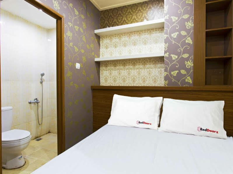 Reddoorz @ Tebet Asem Baris Hotel Jakarta Bagian luar foto